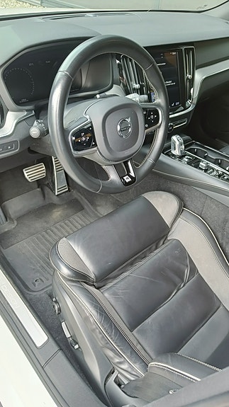 Volvo V60 19 of 24