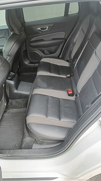 Volvo V60 21 of 24