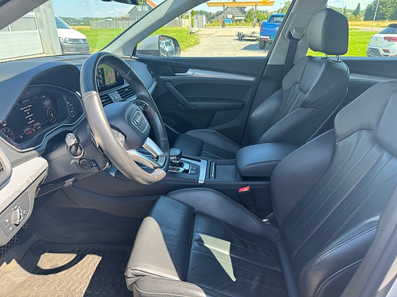 Audi Q5 12 of 22