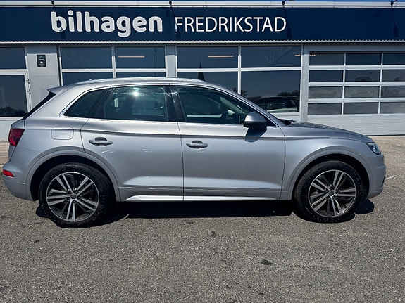 Audi Q5 4 of 22