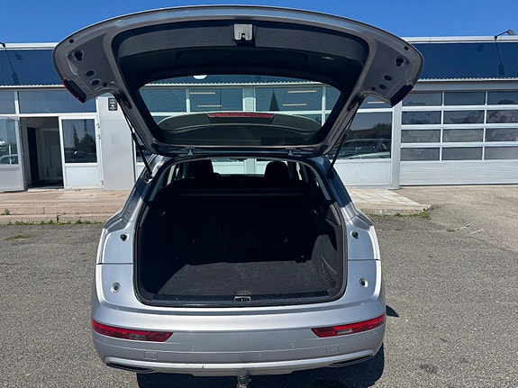 Audi Q5 7 of 22