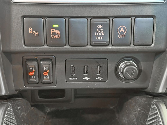 Mitsubishi L200 25 of 30