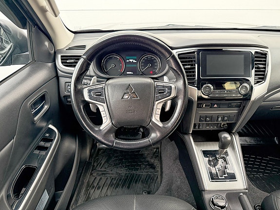 Mitsubishi L200 16 of 30