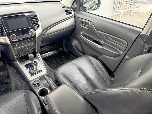 Mitsubishi L200 30 of 30