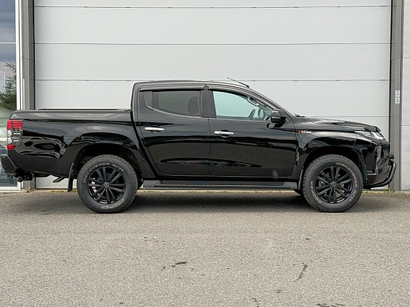 Mitsubishi L200 12 of 30