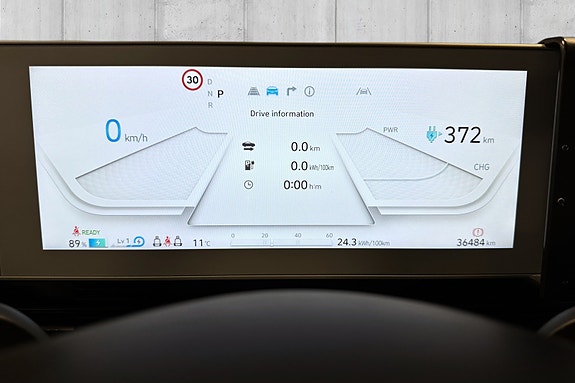 Hyundai Ioniq 5 16 of 25