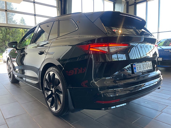 Skoda Enyaq 10 of 16