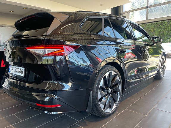 Skoda Enyaq 9 of 16