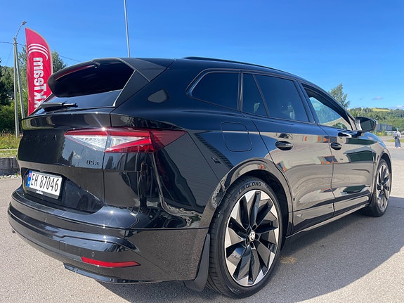 Skoda Enyaq 3 of 16