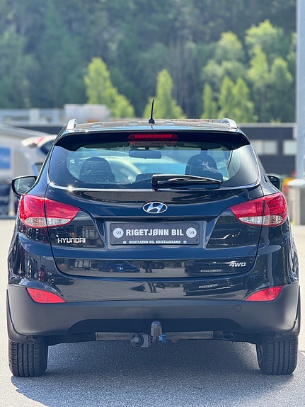 Hyundai ix35 8 of 21