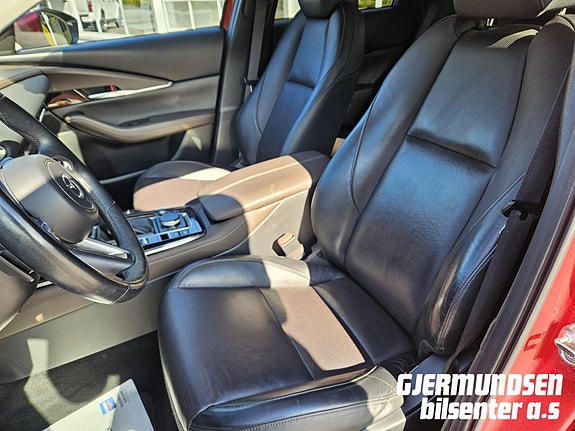Mazda CX-30 9 of 26