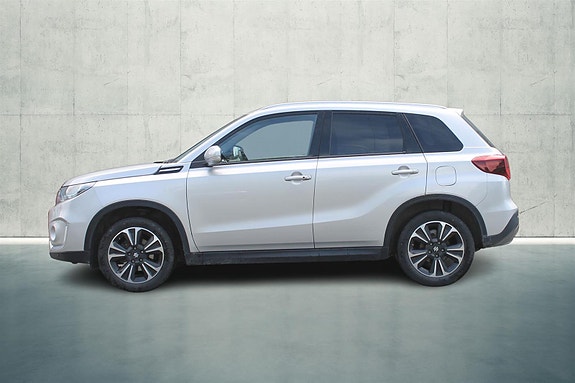 Suzuki Vitara 2 of 21