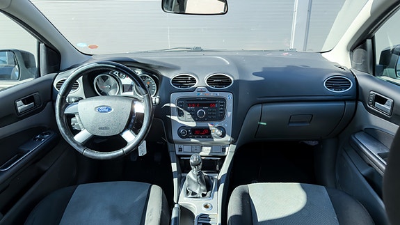 Ford Focus 16 of 19
