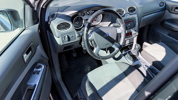 Ford Focus 10 of 19