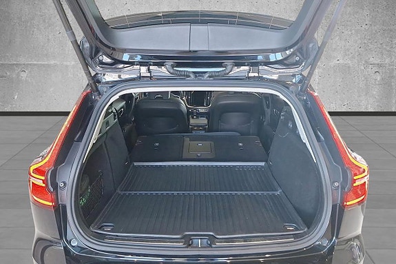 Volvo V60 9 of 28