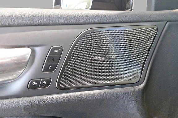 Volvo V60 20 of 28