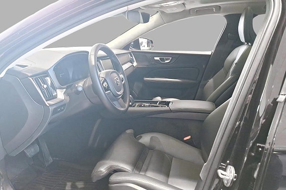 Volvo V60 11 of 28