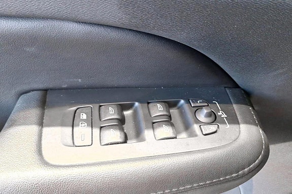 Volvo V60 21 of 28