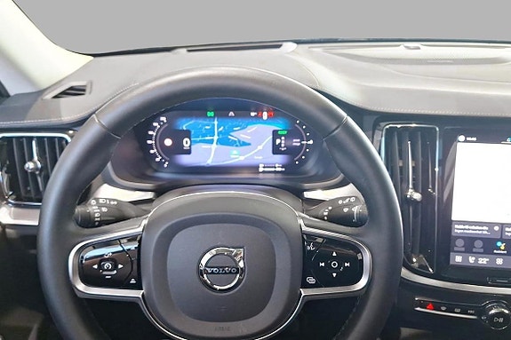 Volvo V60 13 of 28