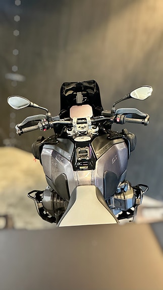 BMW R 1300 GS Adventure 14 of 21