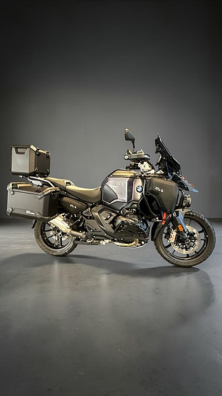 BMW R 1300 GS Adventure 2 of 21