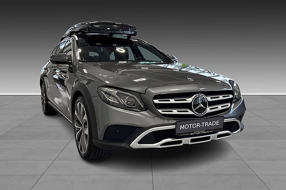 Mercedes-Benz E220 d 3 of 22
