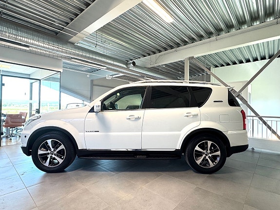 SsangYong Rexton 3 of 11