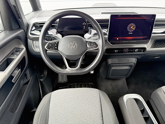 Volkswagen ID. Buzz 16 of 30
