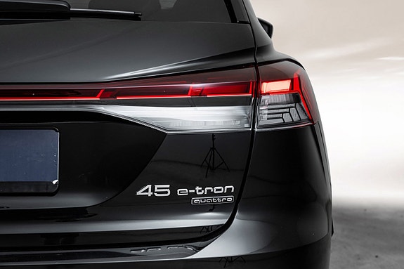 Audi Q4 e-tron 8 of 30