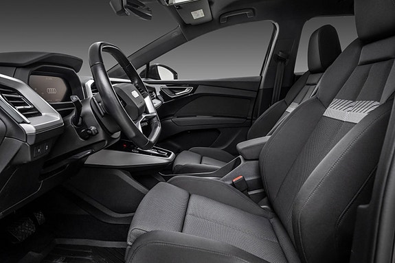 Audi Q4 e-tron 9 of 30