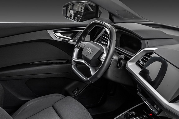 Audi Q4 e-tron 12 of 30