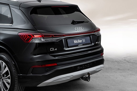 Audi Q4 e-tron 6 of 30