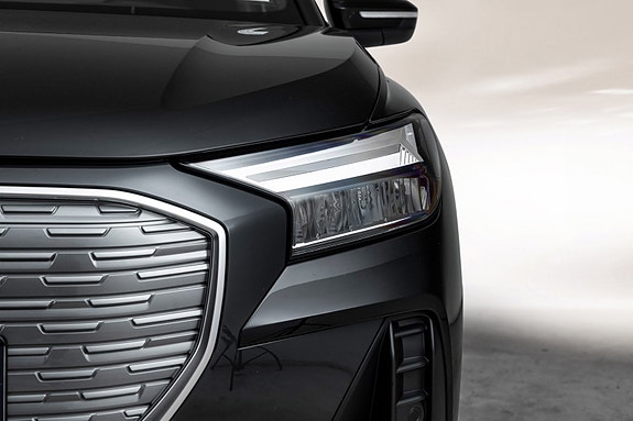 Audi Q4 e-tron 5 of 30