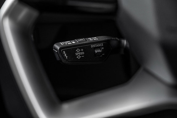 Audi Q4 e-tron 14 of 30