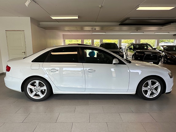 Audi A4 7 of 30