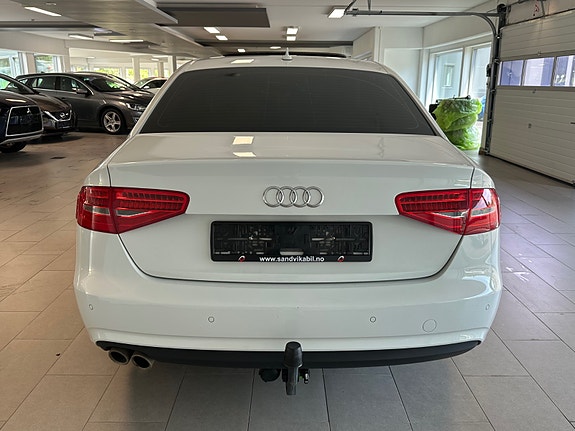 Audi A4 6 of 30