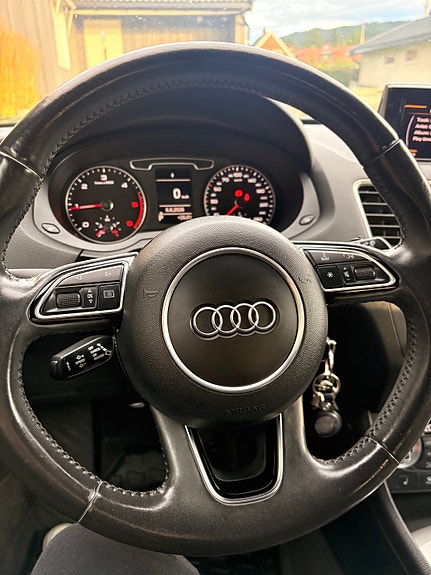 Audi Q3 14 of 29