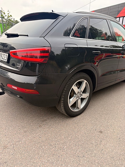 Audi Q3 5 of 29