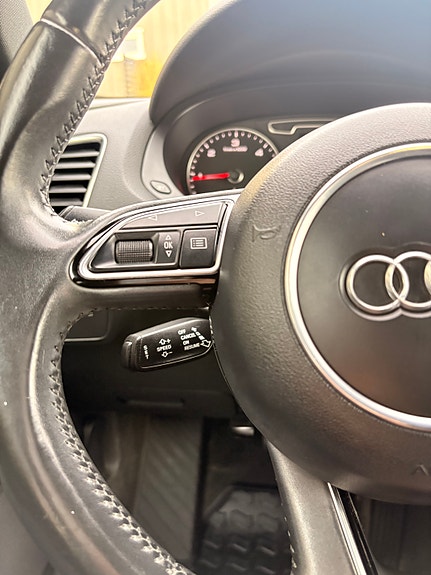 Audi Q3 12 of 29