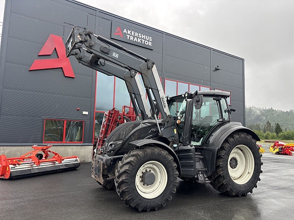 Valtra T 214 Direct 2016, kr 799 000,-