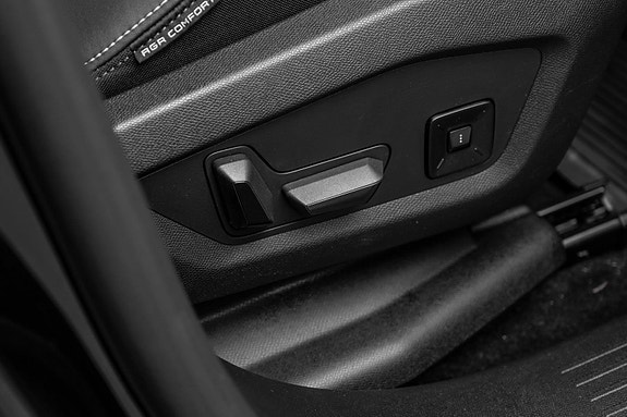 Peugeot e-5008 20 of 30