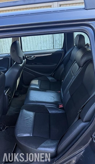 Volvo V70 10 of 10