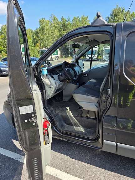 Opel Vivaro 11 of 30