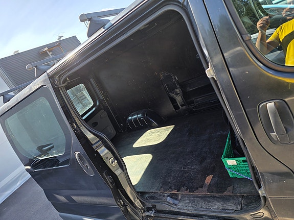 Opel Vivaro 7 of 30