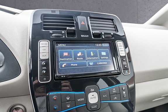 Nissan Leaf 28 of 29