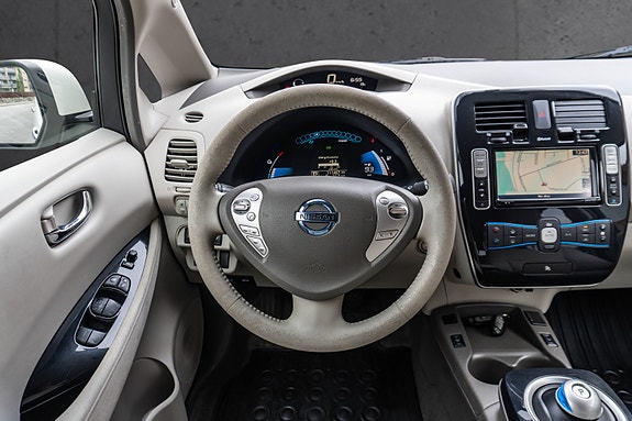 Nissan Leaf 18 of 29
