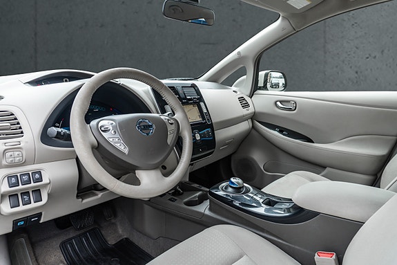 Nissan Leaf 10 of 29