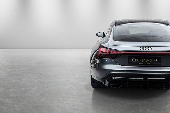 Audi e-tron GT 6 of 30