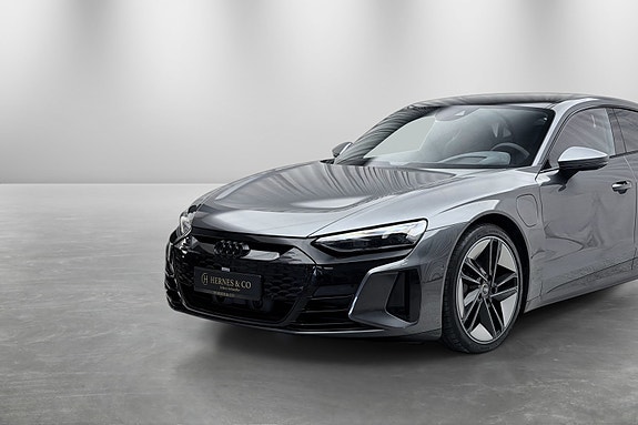Audi e-tron GT 2 of 30