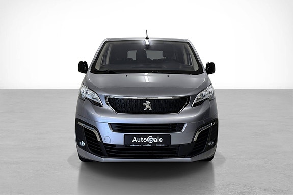 Peugeot Traveller 11 of 30